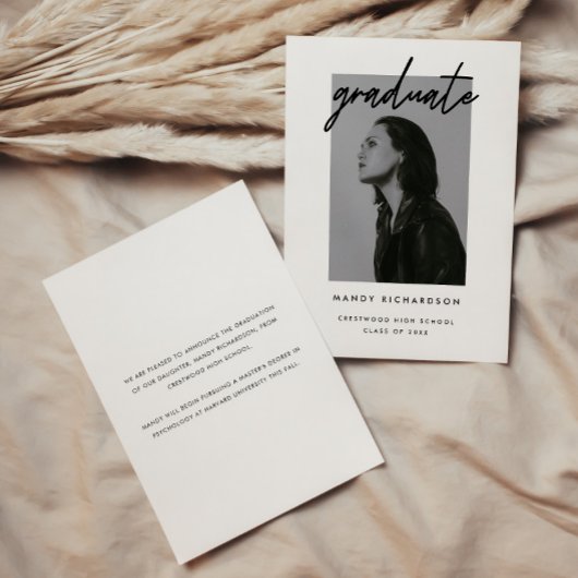 Modern Script Zwart-Wit Foto Afstuderen Aankondiging