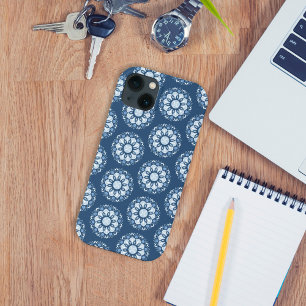 Modern Simple Minimalist Blue Mandala Pattern iPhone 13 Hoesje