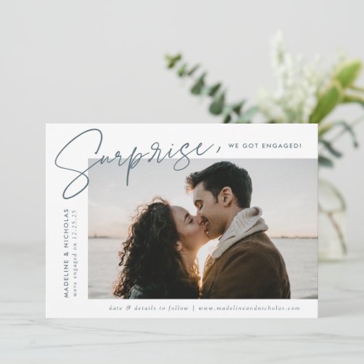 Modern Slate Blue Script Surprise Photo Verloving Aankondiging (Staand voorkant)