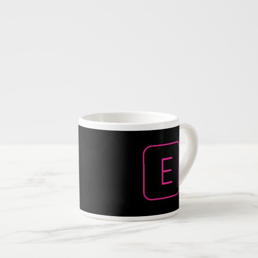 Modern Stijl Initiaal Monogram | Roze & Zwart Espresso Kop (Voorkant rechts)