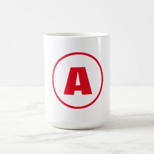 Modern stijlvol monogram rood Initiaal letter wit Koffiemok