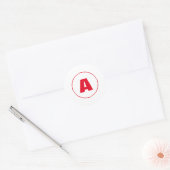 Modern stijlvol monogram rood Initiaal letter wit Ronde Sticker (Envelop)