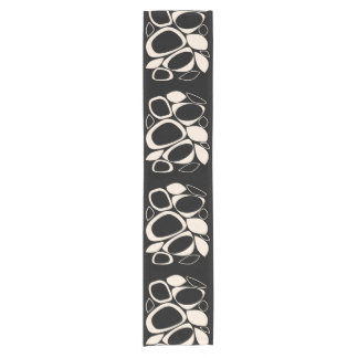 Modern Stylish Black Cream Abstract Pattern Korte Tafelloper