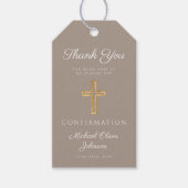 Modern Taupe Religious Cross Boy Confirmation Cadeaulabel (Voorkant)