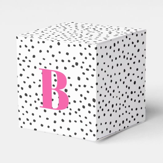 Modern Trendy Black Polka Dot Groot Roze Initiaal Bedankdoosjes (Voorkant Zijde)