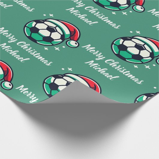 Modern trendy kerst Voetbal met Santa Hat Cadeaupapier (Hoek)