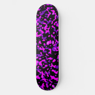 Modern Trendy Roze en Paarse Camouflage Patroon Skateboard