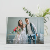 Modern Trendy Script We hebben een gehuwde fotokaa Bedankkaart (Staand voorkant)