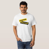 Modern, trillend, bold graphic of Express Yourself T-shirt (Voorkant volledig)