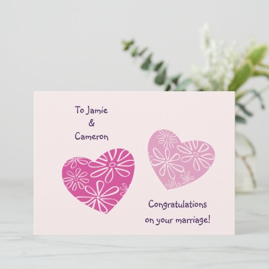 Modern Twin Hearts feliciteert u met uw bruiloft K Kaart (Staand voorkant)