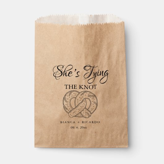 Modern We tied the knot pretzel favor bag wedding Bedankzakje (Voorkant)