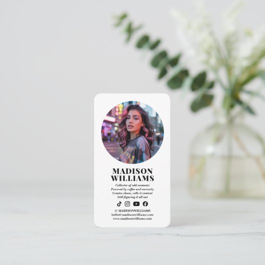 Modern White Photo QR Code Social Media Influencer Visitekaartje (Staand voorkant)