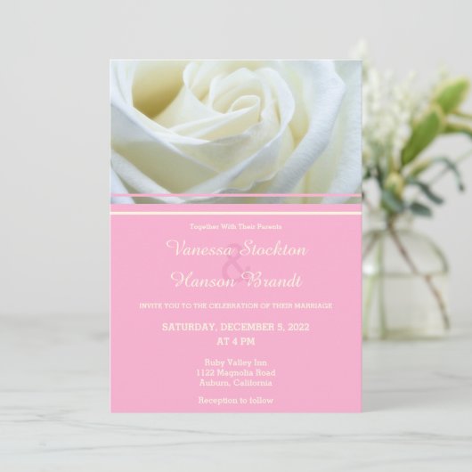 Modern White Rose Wedding Invitation Kaart (Staand voorkant)