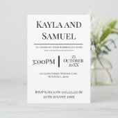 Modern White Wedding Invitation with Black Text (Debout devant)