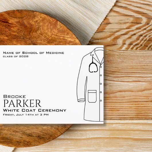 Modern wit jas ceremonie Afstuderen Aankondigingskaart