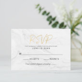 Modern wit marmer goud script | Bruiloft RSVP Kaartje (Staand voorkant)