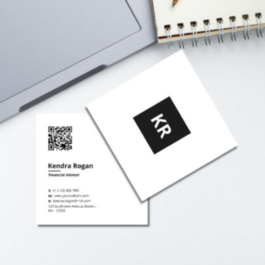 Modern Wit Monogram QR-code minimaal Vierkante Visitekaartje