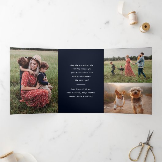 Modern Wreats Script Holiday Kerstmis Drieluik Kaart (Binnen)