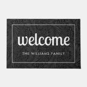 Modern Zwart Bloemen en Wit Gepersonaliseerd Welko Deurmat (Voorkant)