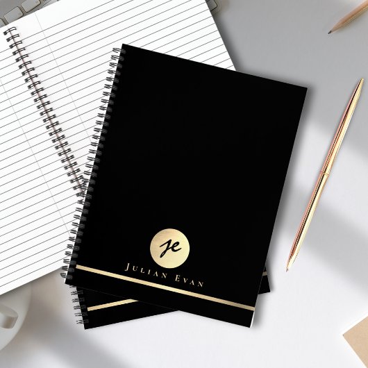 Modern zwart en goud monogram executive spiraal notitieboek