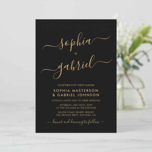 Modern Zwart en Goud Script Monogram Bruiloft Kaart (Staand voorkant)