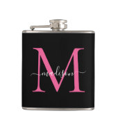 Modern Zwart Hot Roze Magenta Monogram Script Naam Heupfles (Voorkant)