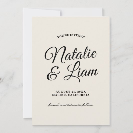 Modern Zwart & Romig Funky Bold Retro Bruiloft Save The Date (Achterkant)
