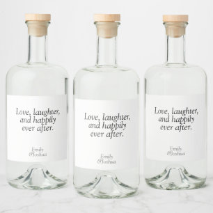 Modern zwart-wit bruiloft citaat liefde lachen likeurfles etiket