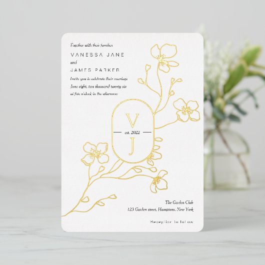 Modern zwart, wit en goud, bloemige trouw goud folie uitnodiging (Staand Voorkant)