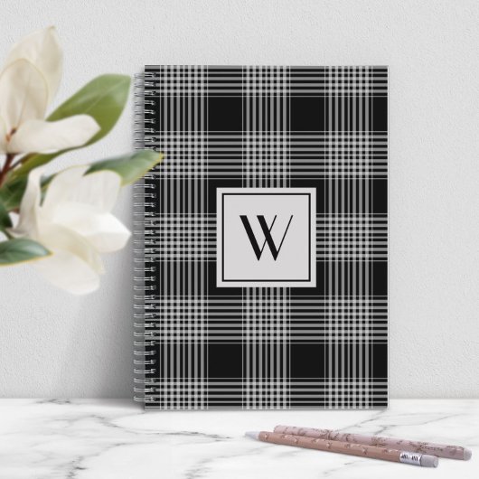 Modern zwart-wit geplakt monogram notitieboek