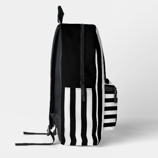 Modern zwart wit gestreept patroon met hart bedrukte rugzak (Links)