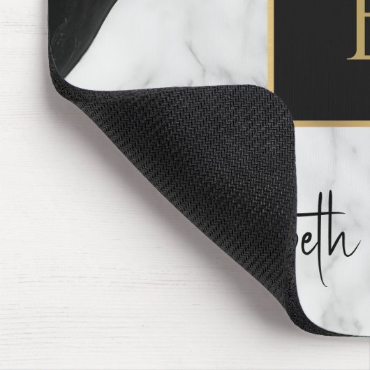 Modern Zwart Wit Marmeren Goud Initiaal Monogram Muismat (Hoek)