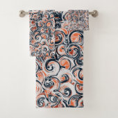 Modern zwart wit Oranje Abstract patroon Bad Handdoek (Insitu)