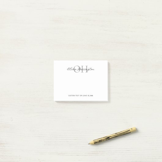 Modern zwart-wit script Classic Monogram Post-it® Notes (Op bureau)