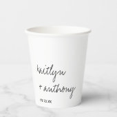 Modern zwart-witscript minimalistisch huwelijk papieren bekers (Voorkant)