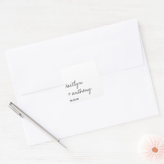 Modern zwart-witscript minimalistisch huwelijk vierkante sticker (Envelop)