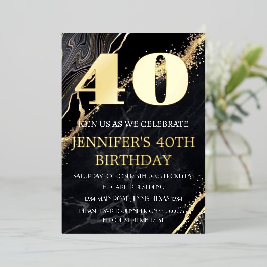 Moderne 40e verjaardag Zwarte Gold Foil QR-code Folie Uitnodiging (Staand Voorkant)