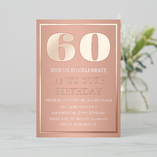 Moderne 60e verjaardag Roos Gold Foil QR-code Folie Uitnodiging (Staand Voorkant)