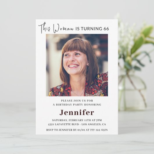 Moderne 66e verjaardag uitnodigingen voor haar fot (Staand voorkant)
