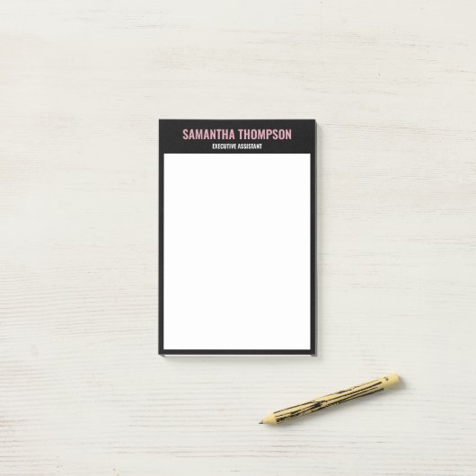 Moderne afbeelding roze, wit en zwart post-it® notes (Op bureau)