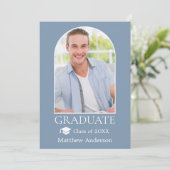 Moderne Arch Afstudeerder Pet Dusty Blue Afstudere Aankondiging (Staand voorkant)