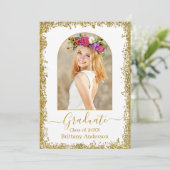 Moderne Arch Calligraphy Gold Glitter Afstuderen Aankondiging (Staand voorkant)
