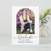 Moderne Arch Calligraphy Photo Afstuderen Aankondiging (Staand voorkant)