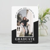 Moderne Arch Photo Black & White Afstuderen Aankondiging (Staand voorkant)