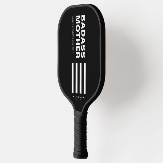 MODERNE BADASS MOEDER ZWART WITTE STREPEN PICKLEBALL PADDLE (Links)