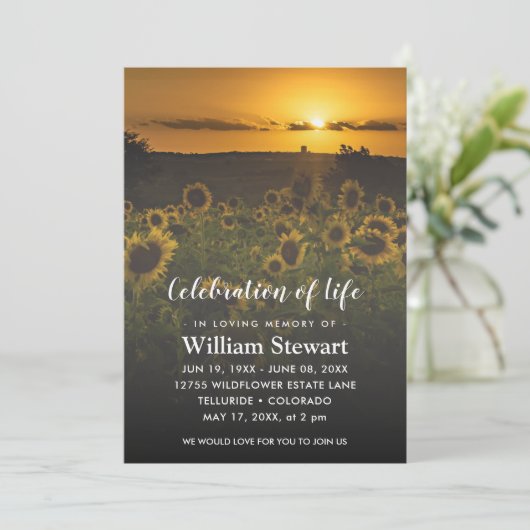 Moderne begrafenis | Viering van Life Sunflower Kaart (Staand voorkant)