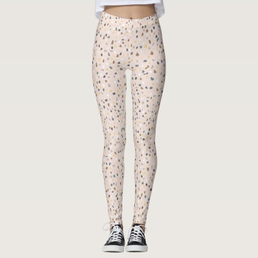 Moderne Beige Terrazzo Patroon Leggings (Voorkant)