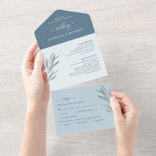 Moderne blauwe bruiloft met geperforeerde RSVP All In One Uitnodiging (Afscheurbaar)