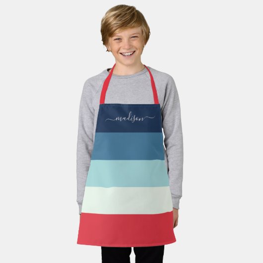 Moderne blauwe gestreepte scriptnaam kinder schort (Gedragen)