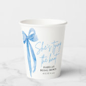 Moderne blauwe strik zij is aan het trouwen bruids papieren bekers (Achterkant)
